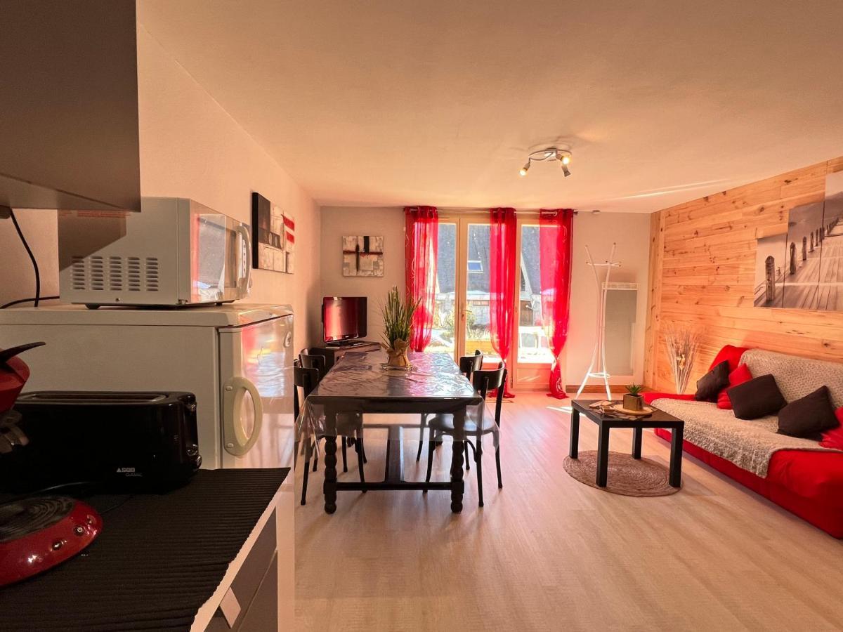 T2 Ensoleille. Terrasse Et Vaste Jardin Commun Apartment Cauterets Exterior photo